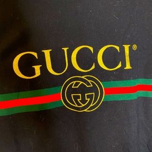 Gucci Logo T-Shirt size Large